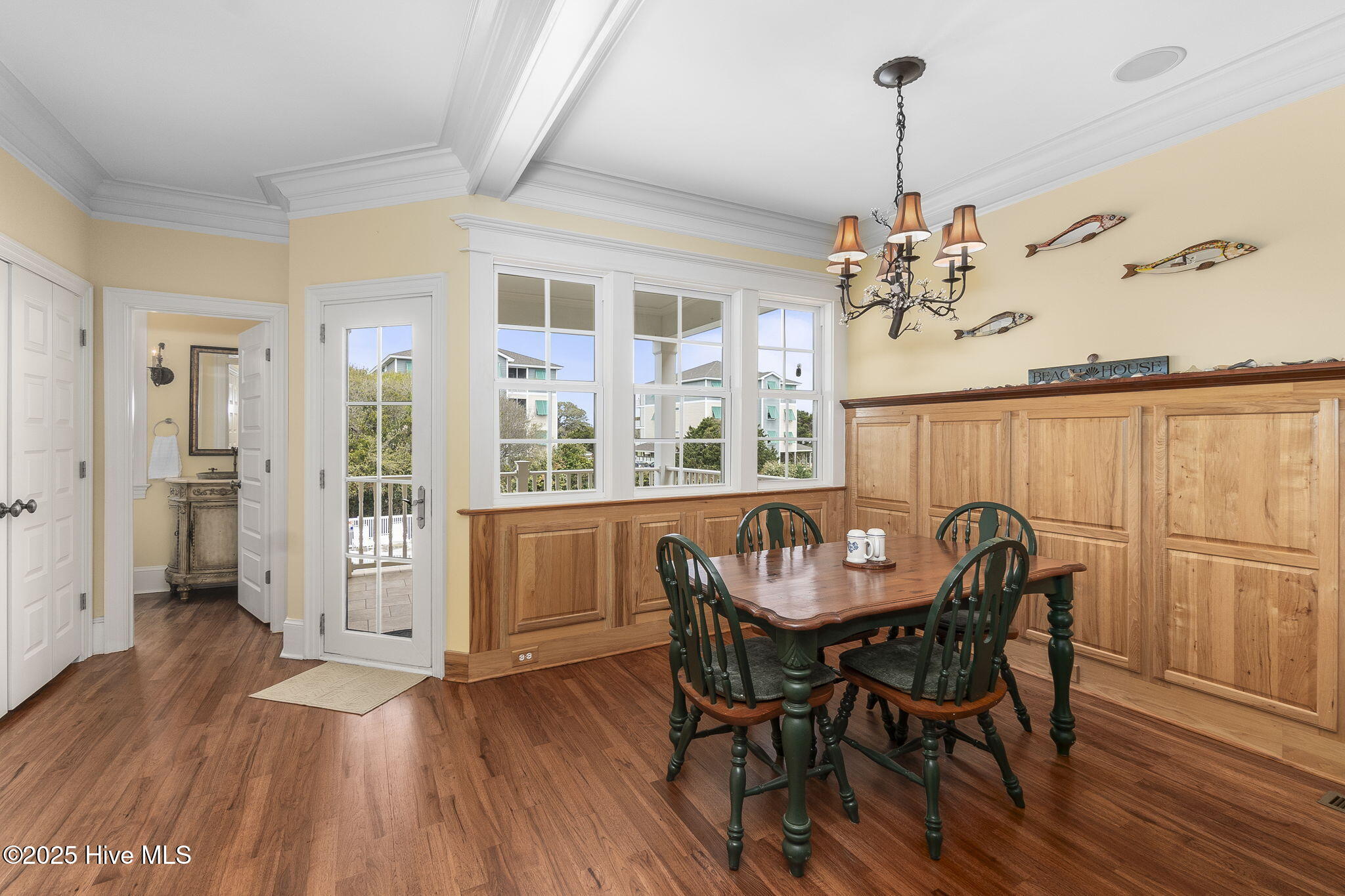 116 Salter Path Road, Unit 102 SEABROOK Pine Knoll Shores, NC 28512 - Photo 18 of 58 Dining area off kitchen