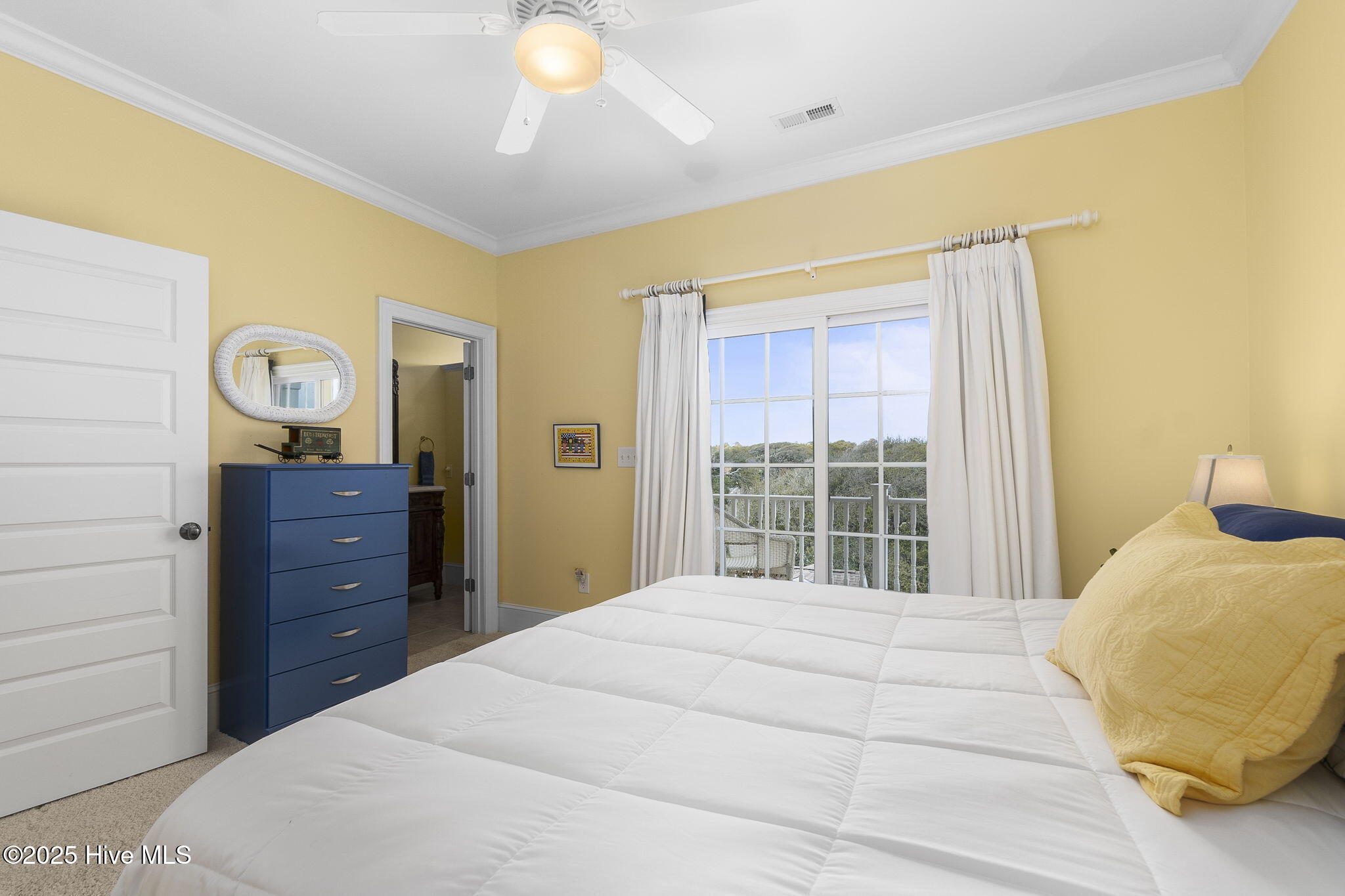 116 Salter Path Road, Unit 102 SEABROOK Pine Knoll Shores, NC 28512 - Photo 26 of 58 Guest bedroom suite