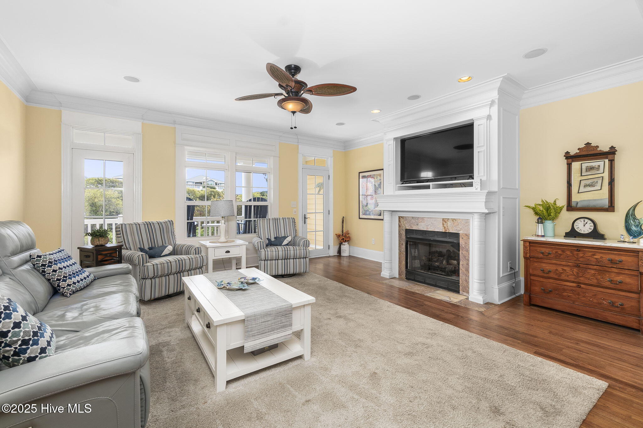 116 Salter Path Road, Unit 102 SEABROOK Pine Knoll Shores, NC 28512 - Photo 3 of 58 Spacious living room w/ fireplace