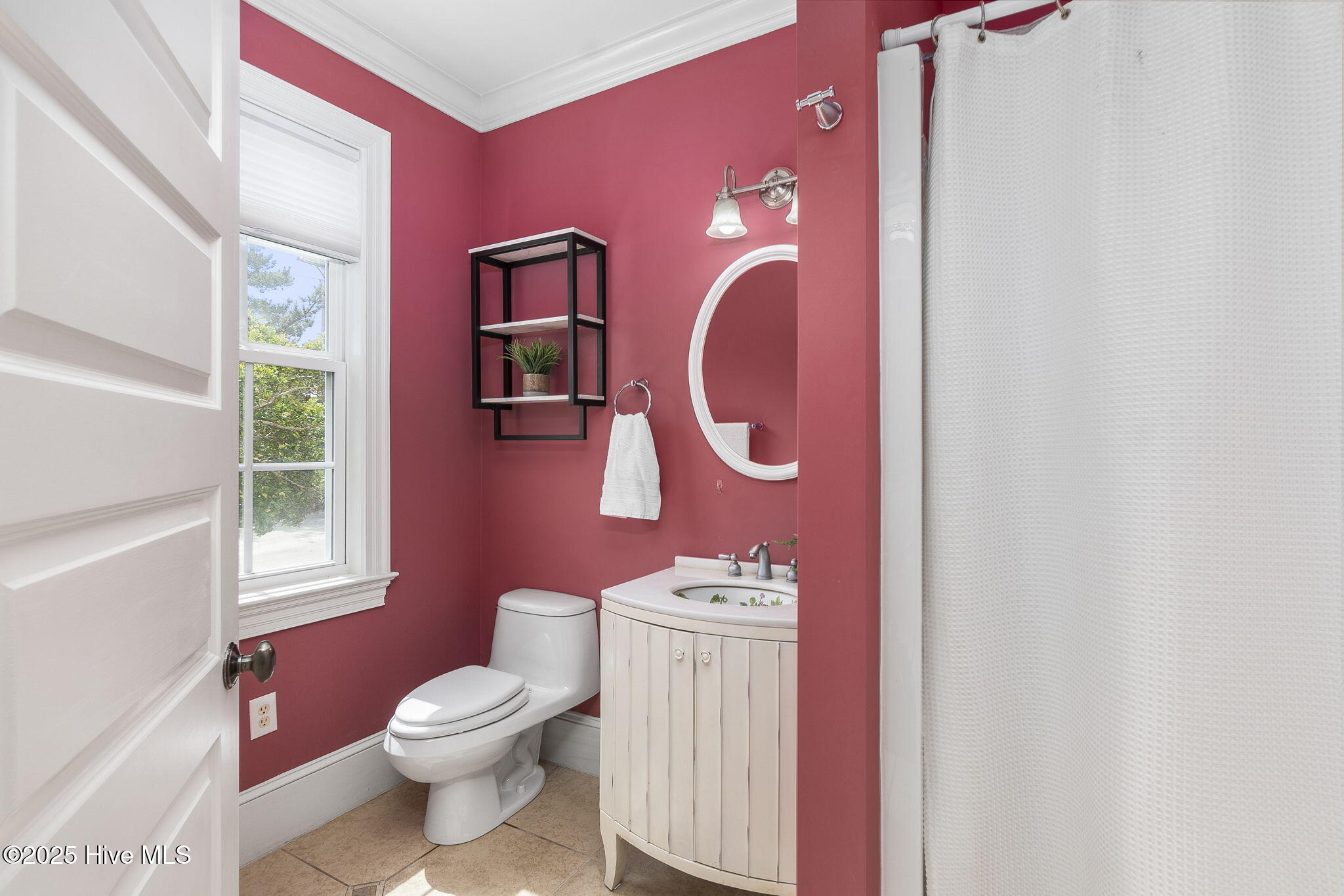 116 Salter Path Road, Unit 102 SEABROOK Pine Knoll Shores, NC 28512 - Photo 38 of 56 Full guest bathroom