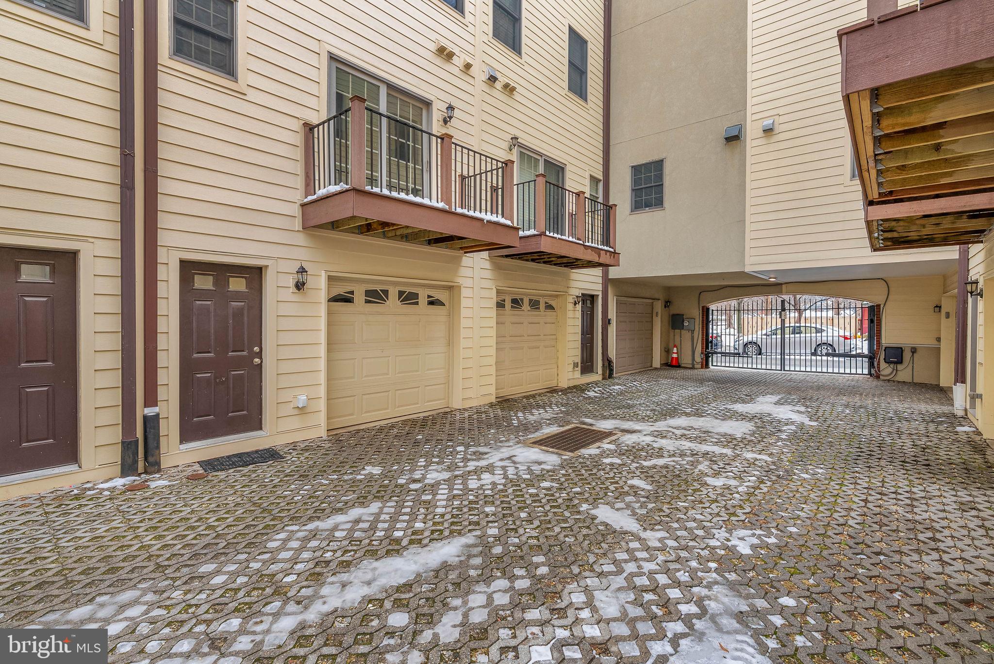 1007 North 3rd Street, Unit D Philadelphia, PA 19123 - Photo 18 of 34