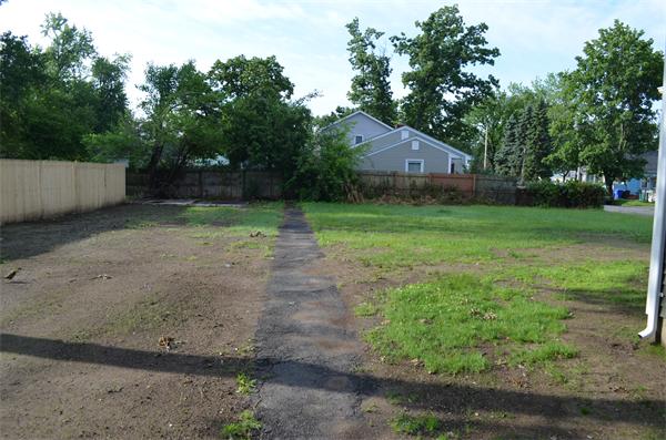 29 Pelham Street Springfield, MA 01109 - Photo 23 of 23