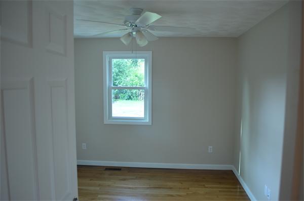 29 Pelham Street Springfield, MA 01109 - Photo 9 of 23