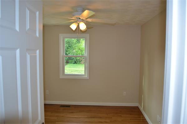 29 Pelham Street Springfield, MA 01109 - Photo 10 of 23