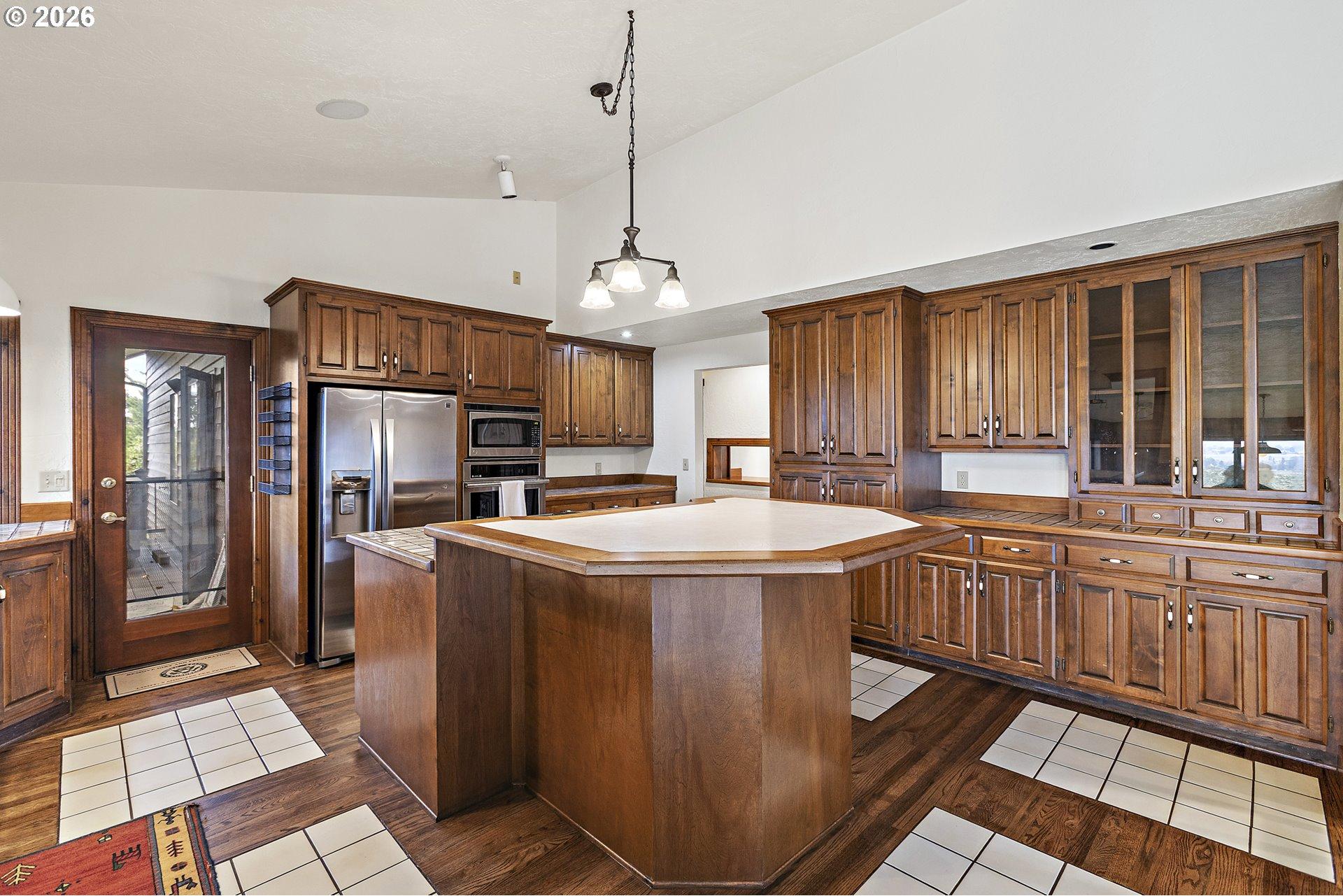 1000 Oak Grove Road Salem, OR 97304 - Photo 10 of 48 Gallery Image 10