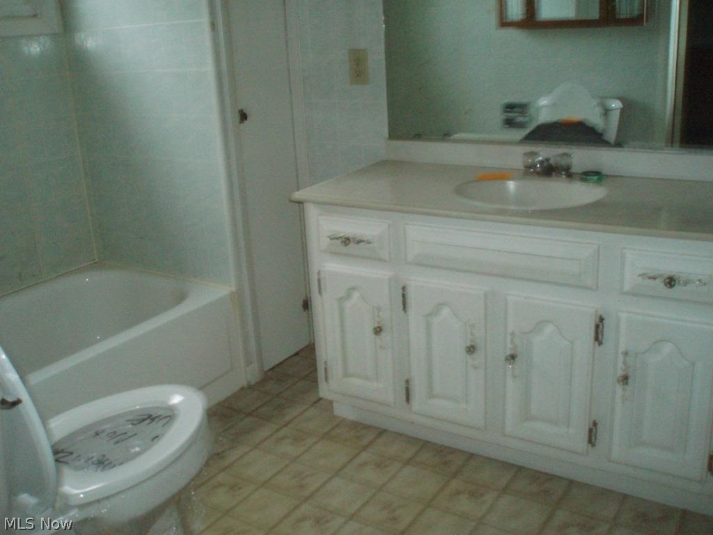 54209 Farr Road Bridgeport, OH 43912 - Photo 9 of 19 Gallery Image 9