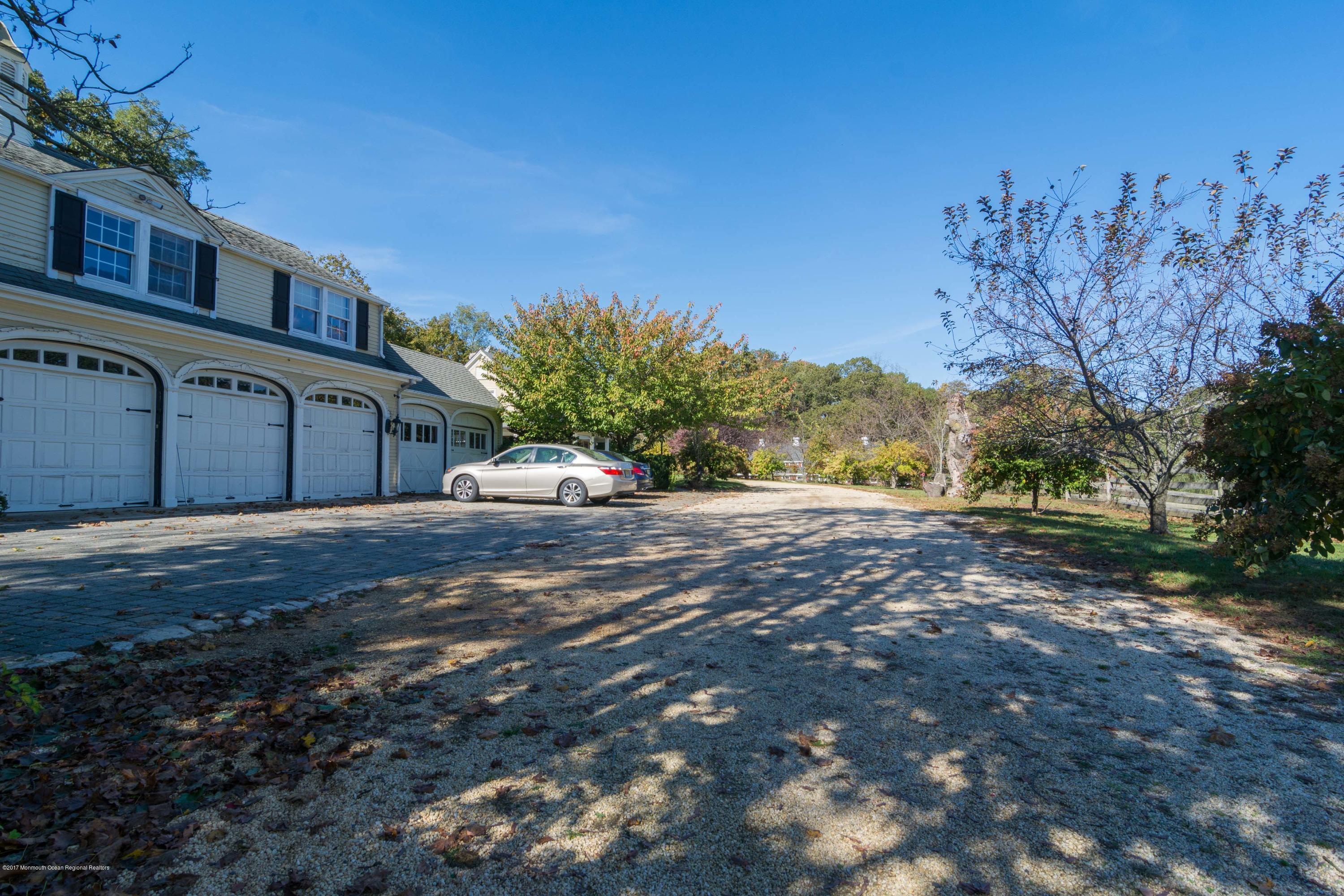 170 Mc Clees Road Middletown, NJ 07760 - Photo 4 of 15 8_DSC3841
