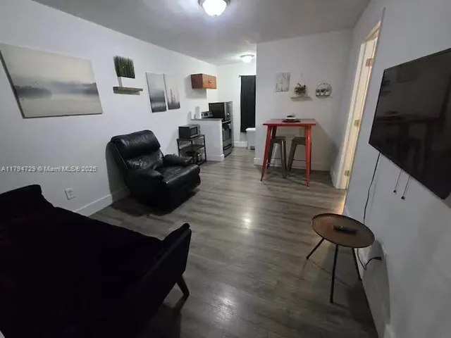 $1,805 | 7638 North Miami Avenue, Unit 3, Miami, FL 33150