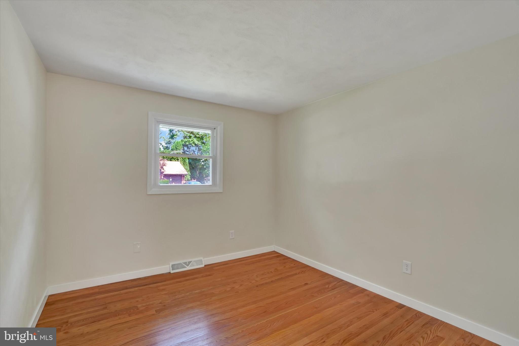20 Skyline Road York, PA 17404 - Photo 8 of 26 Gallery Image 8