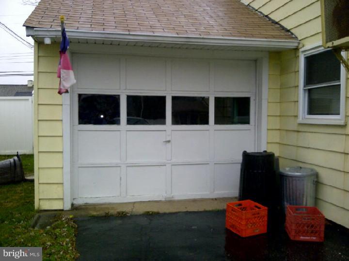 209 Andover Road Fairless Hills, PA 19030 - Photo 3 of 20 Gallery Image 3