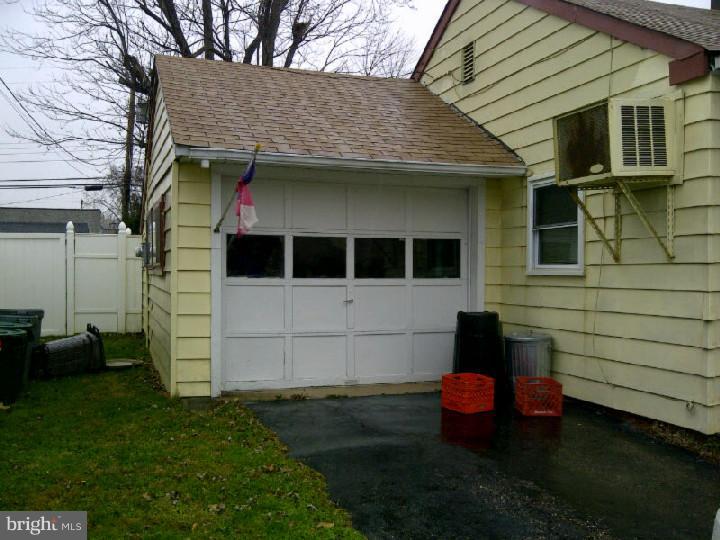 209 Andover Road Fairless Hills, PA 19030 - Photo 4 of 20 Gallery Image 4