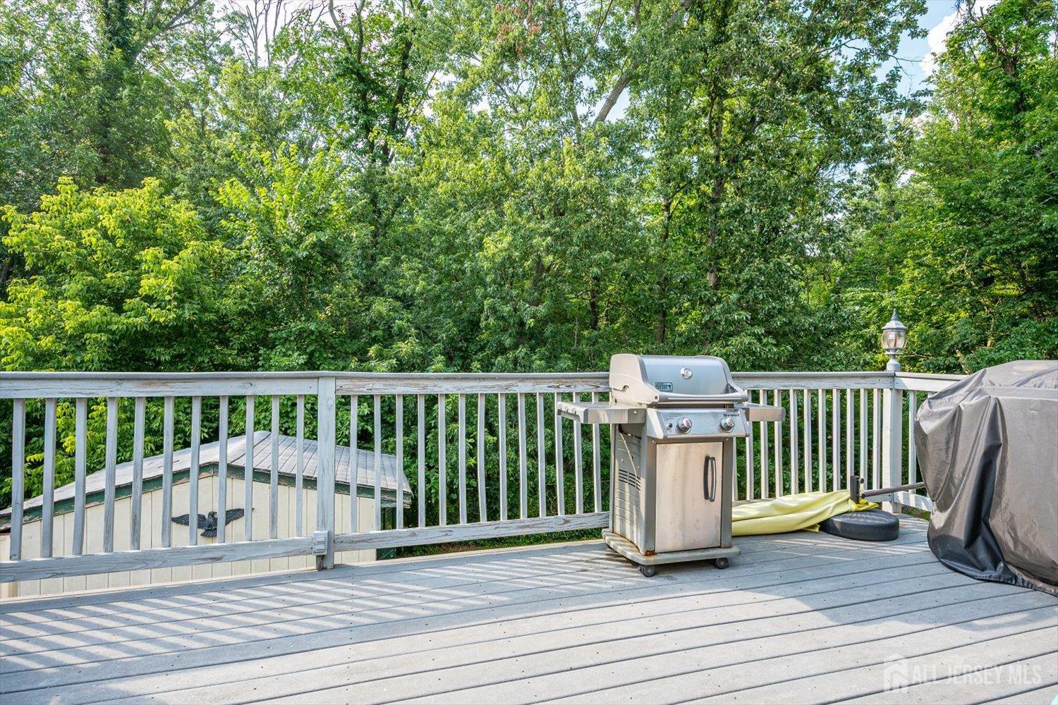 40 Winding Road Iselin, NJ 08830 - Photo 29 of 34