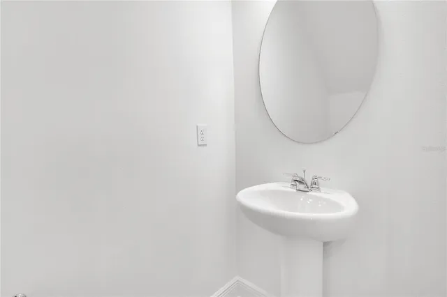 $2,600 | 13124 Calming Breeze Way, Winter Garden, FL 34787