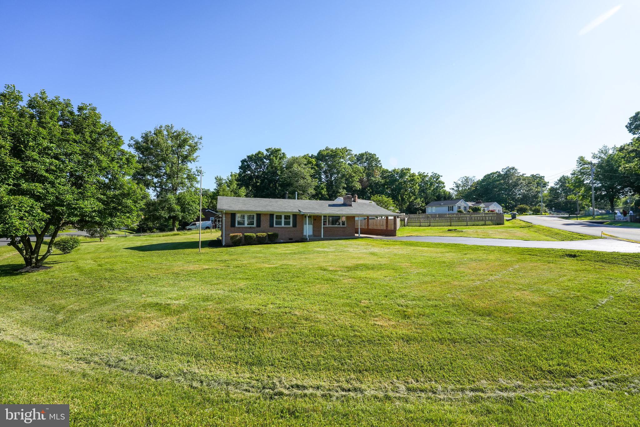 8501 Rugby Road Manassas Park, VA 20111 - Photo 11 of 24 Gallery Image 11
