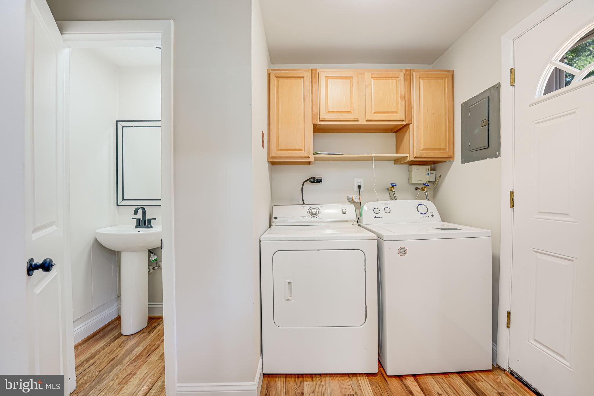 8501 Rugby Road Manassas Park, VA 20111 - Photo 4 of 24 Gallery Image 4