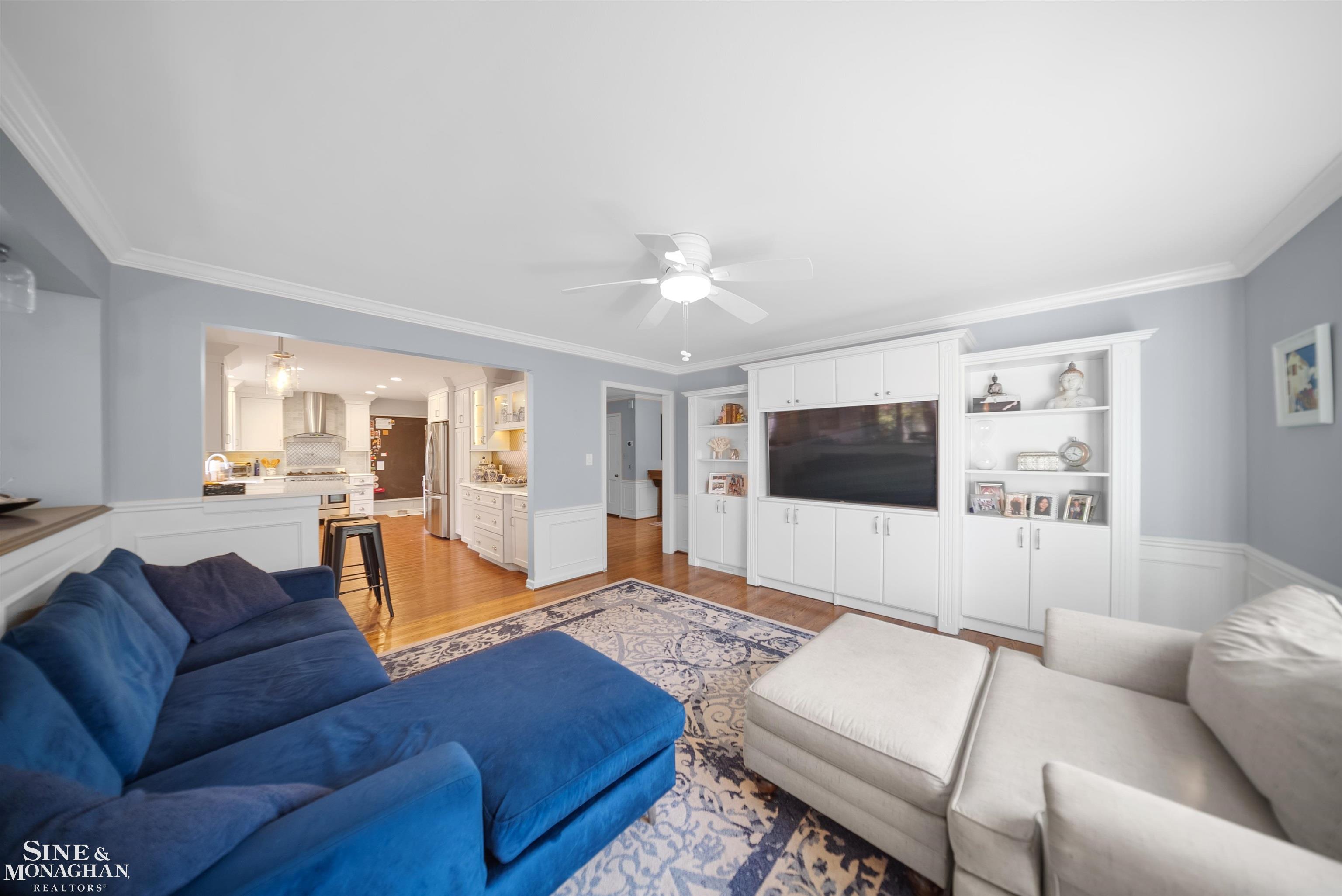 32 Harbor Hill Road Grosse Pointe, MI 48236 - Photo 7 of 52 50140306-90cb3f15-5eb1-48e9-b79e-5a0eb2fd9b46.JPG