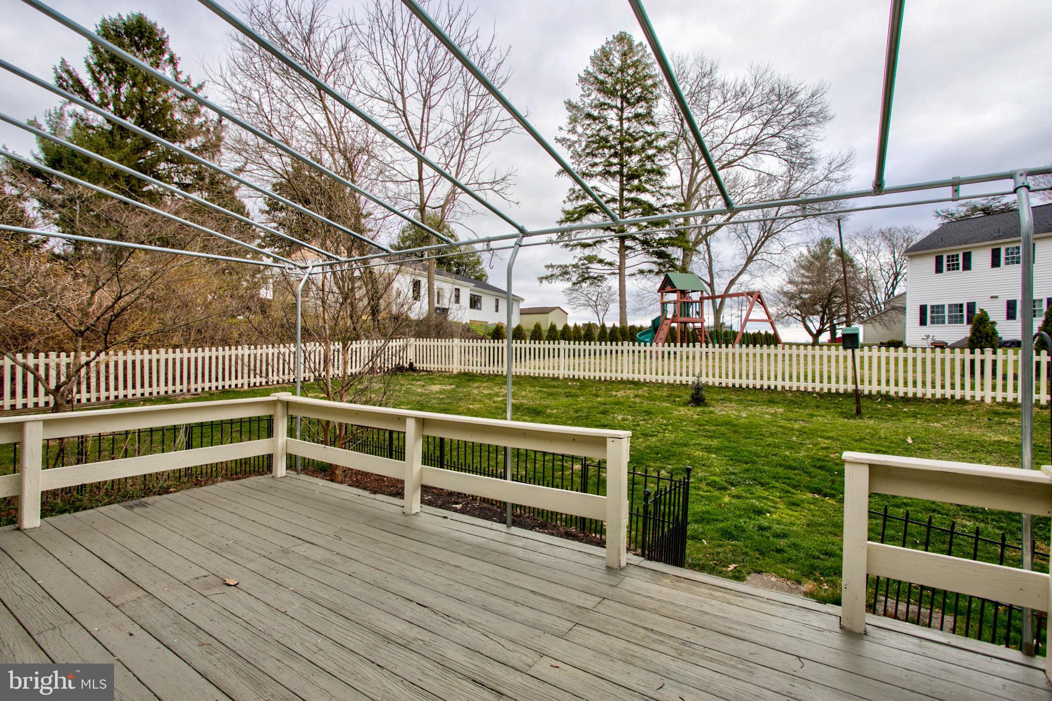 591 Millcross Road Lancaster, PA 17601 - Photo 13 of 52