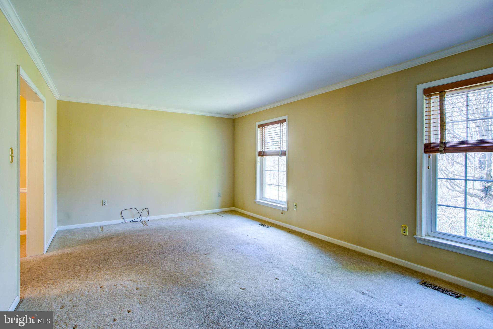 591 Millcross Road Lancaster, PA 17601 - Photo 18 of 52 Living Room