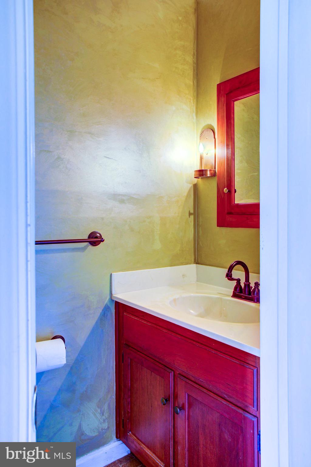 591 Millcross Road Lancaster, PA 17601 - Photo 33 of 52 First Floor Powder Room