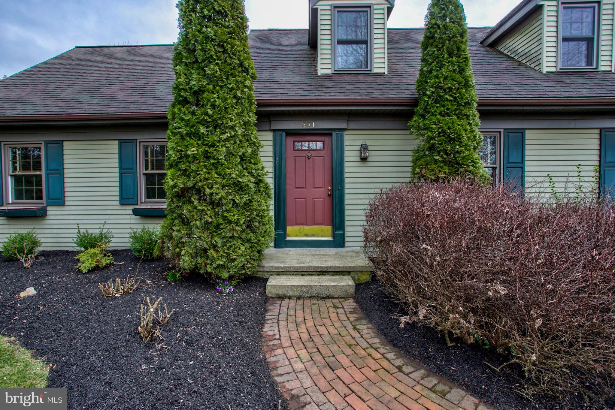 591 Millcross Road Lancaster, PA 17601 - Photo 6 of 52