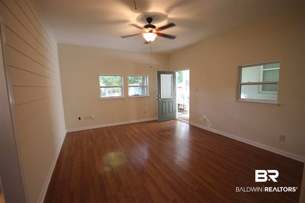 416 White Avenue Fairhope, AL 36532 - Photo 6 of 22