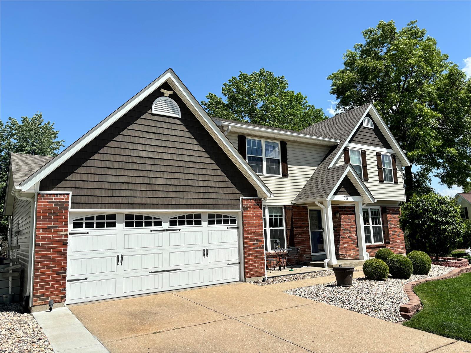 20 Streamside Court St. Charles, MO 63303 - Photo 2 of 17