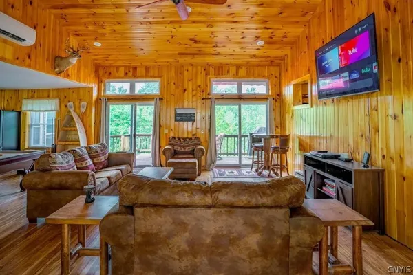 $339,999 | 93 A South Woods Road, Unit B, Hammond, NY 13646