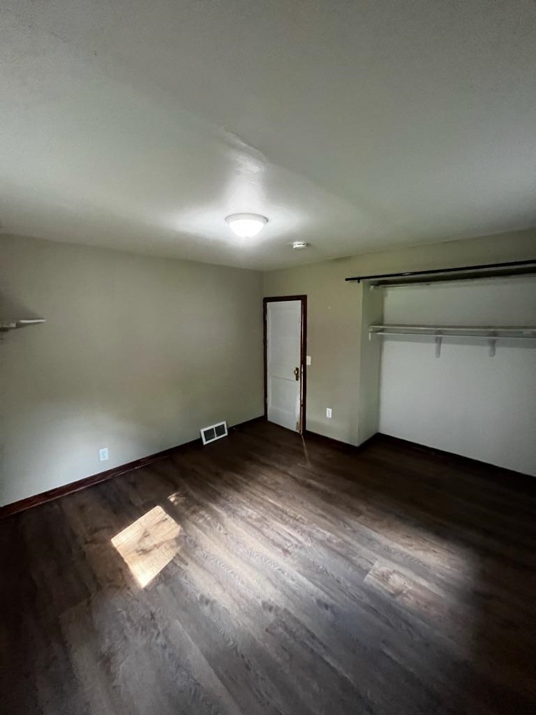 1937 Spohn Avenue Madison, WI 53704 - Photo 8 of 13