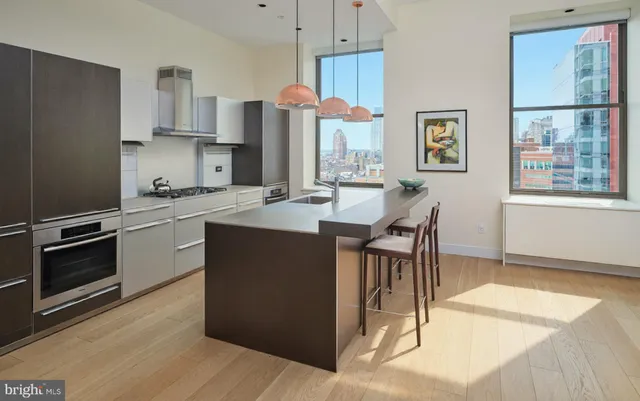 $2,150,000 | 210 West Washington Square, Unit 12NW, Philadelphia, PA 19106
