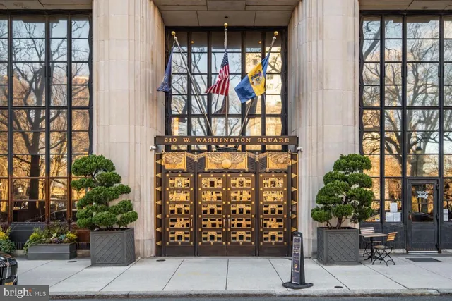 $2,150,000 | 210 West Washington Square, Unit 12NW, Philadelphia, PA 19106
