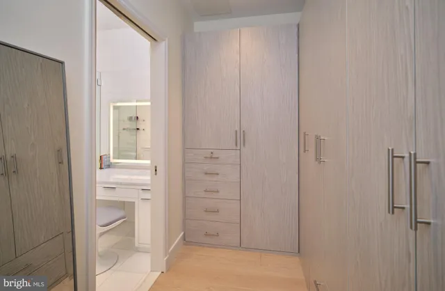 $2,150,000 | 210 West Washington Square, Unit 12NW, Philadelphia, PA 19106