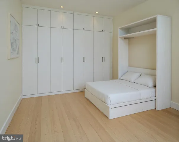 $2,150,000 | 210 West Washington Square, Unit 12NW, Philadelphia, PA 19106