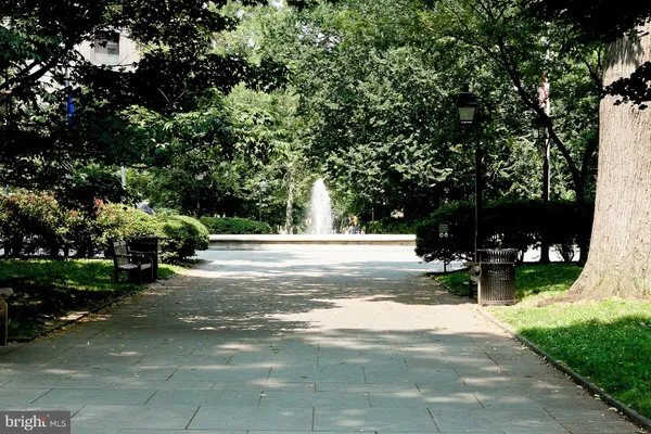 $2,000,000 | 210 West Washington Square, Unit 12NW, Philadelphia, PA 19106