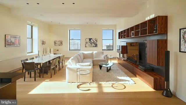 $2,150,000 | 210 West Washington Square, Unit 12NW, Philadelphia, PA 19106