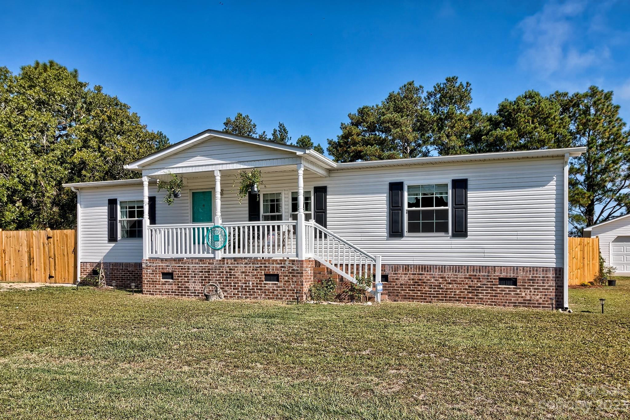4652 Bethune Road Kershaw, SC 29067 - Photo 1 of 33 Gallery Image 1
