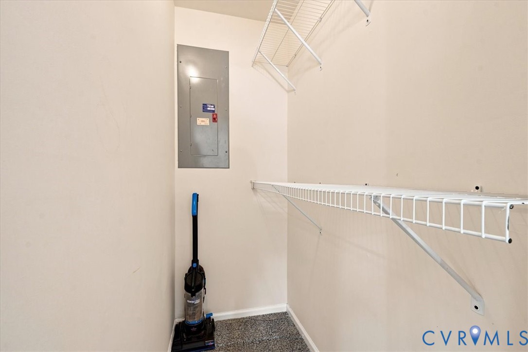 21103 Rabbit Run Petersburg, VA 23803 - Photo 12 of 27 Owner suite closet
