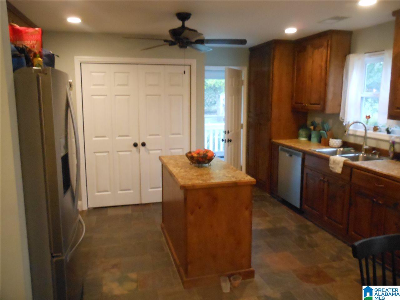 1391 Old Rockhouse Road Sylacauga, AL 35150 - Photo 4 of 8