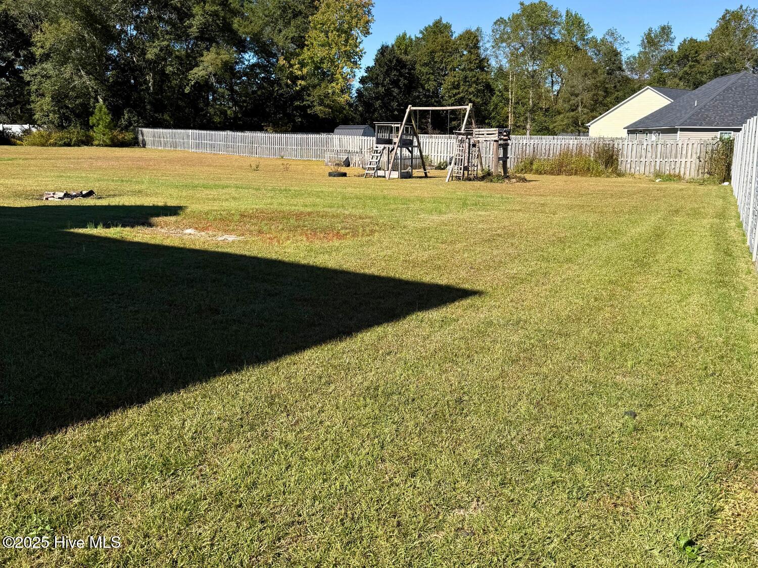 111 Tides End Drive Holly Ridge, NC 28445 - Photo 26 of 27 111 Tides End Dr 25