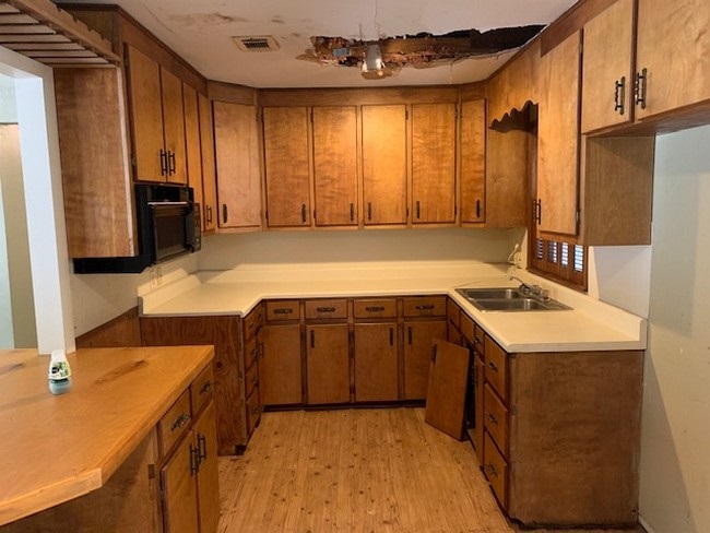 6557 Oakcrest Road Milton, FL 32570 - Photo 12 of 23 Gallery Image 12