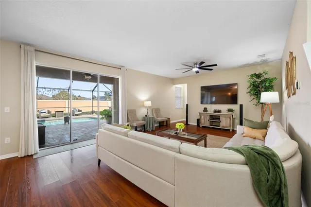 $529,900 | 10832 Carloway Hills Drive, Wimauma, FL 33598