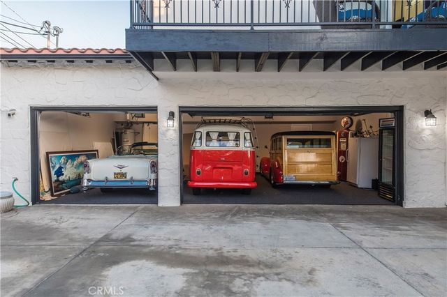 a view of front door of house