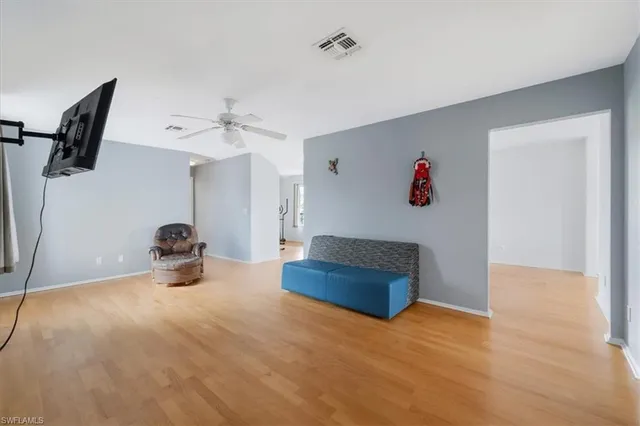 a view of a livingroom with furniture