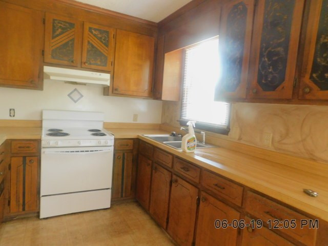 999 Outlaw Road Dudley, NC 28333 - Photo 2 of 7