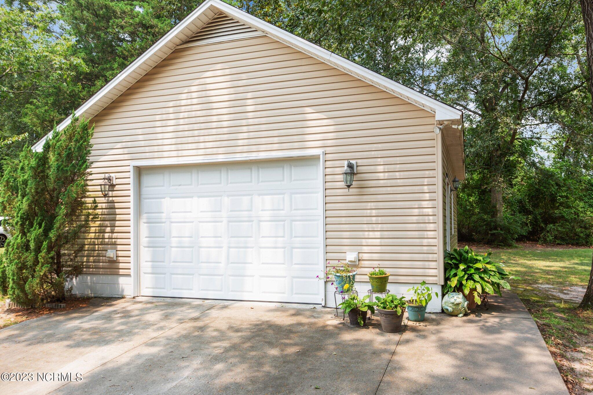 501 Firetower Road La Grange, NC 28551 - Photo 24 of 36 25-web-or-mls-_S0A1617