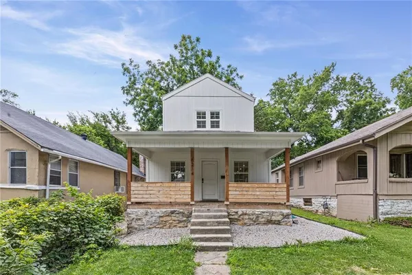 $289,999 | 6214 Tracy Avenue, Kansas City, MO 64110