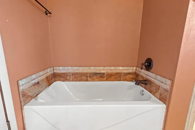 $299,900 | 424 North St Bernard Drive, De Pere, WI 54115