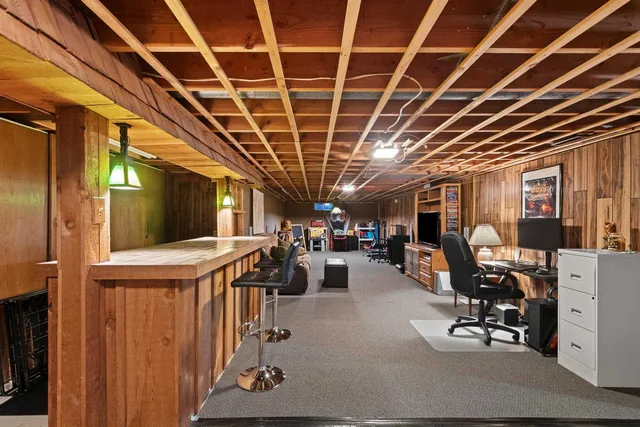 $299,900 | 424 North St Bernard Drive, De Pere, WI 54115