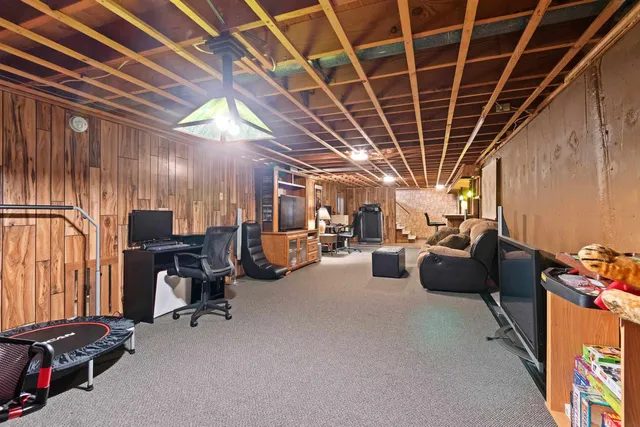 $299,900 | 424 North St Bernard Drive, De Pere, WI 54115