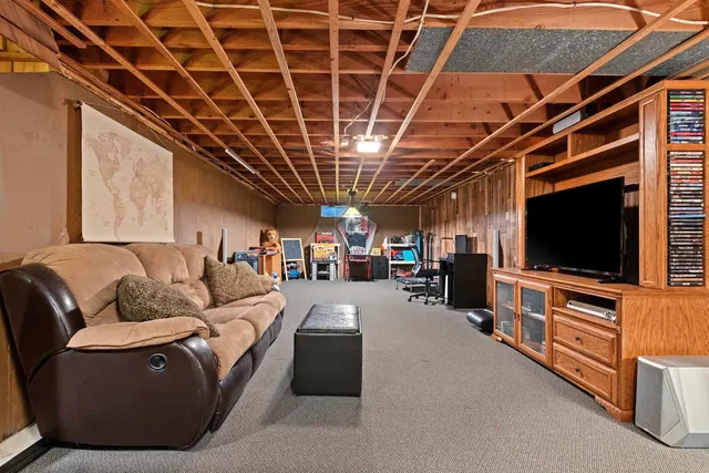 $299,900 | 424 North St Bernard Drive, De Pere, WI 54115