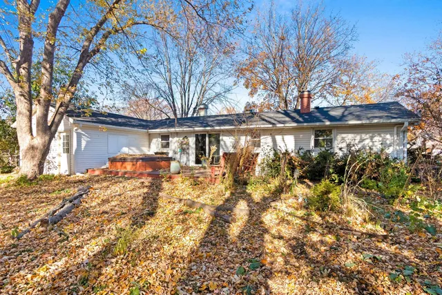 $299,900 | 424 North St Bernard Drive, De Pere, WI 54115